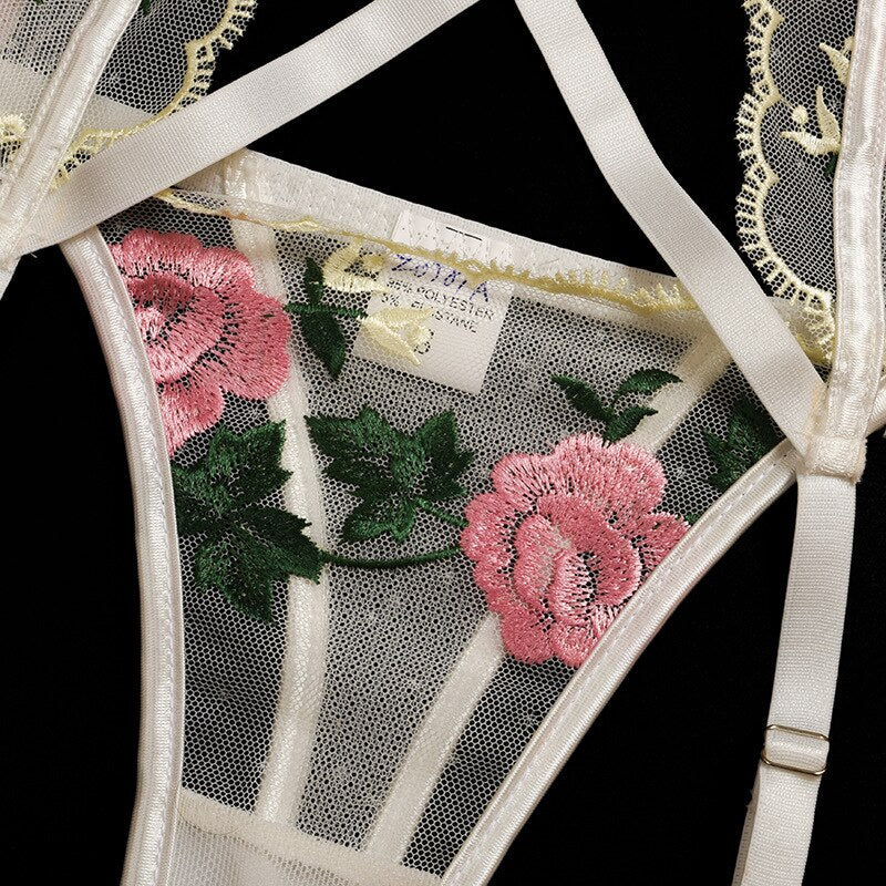 3-teiliges Dessous-Set mit floraler Spitzenstickerei Velure Intimates