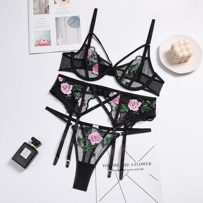 3-teiliges Dessous-Set mit floraler Spitzenstickerei Velure Intimates