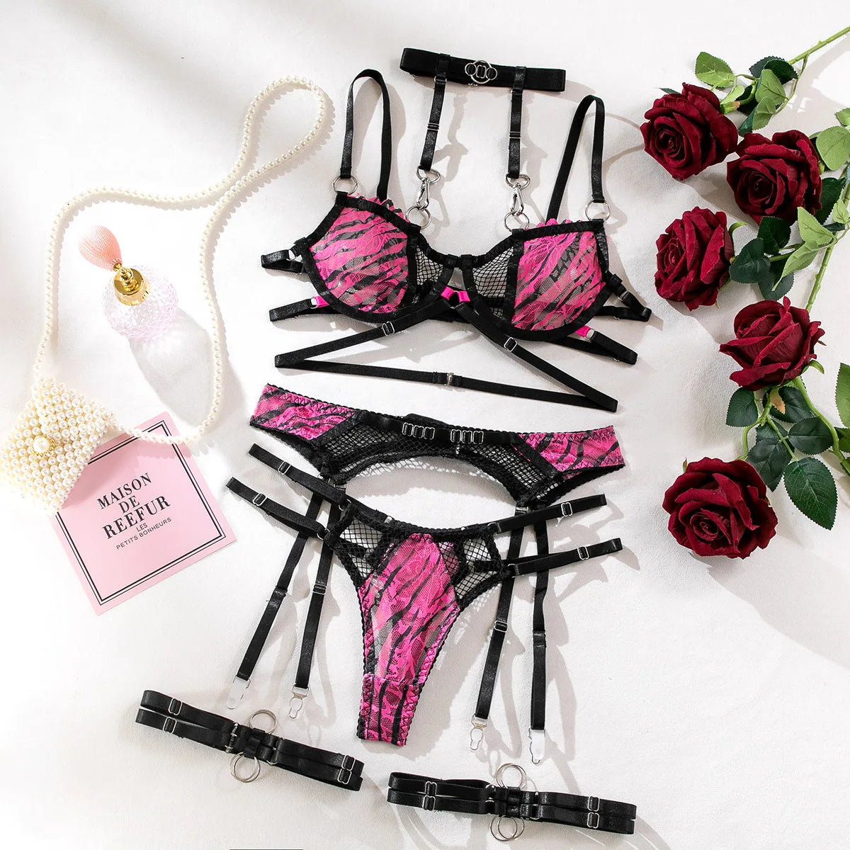 Leopardenmuster Halter Spitzen-Lingerie-Set für Damen, 4-teiliges BH und Slip Set, Patchwork Erotisches Set, Strumpfband-Set