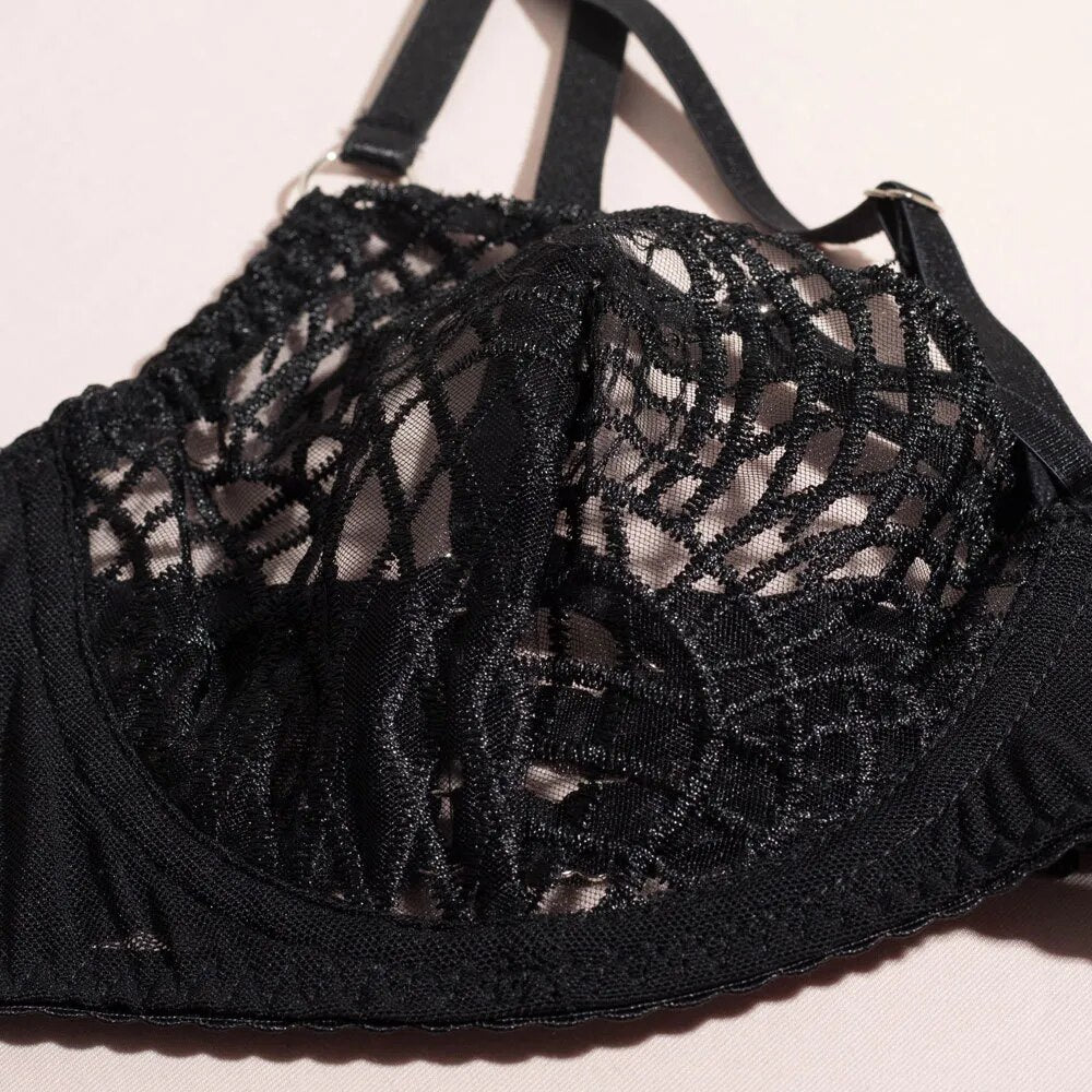 Stickerei Sinnliches Strumpfband-Lingerie-Set mit BH und Höschen in Schwarz