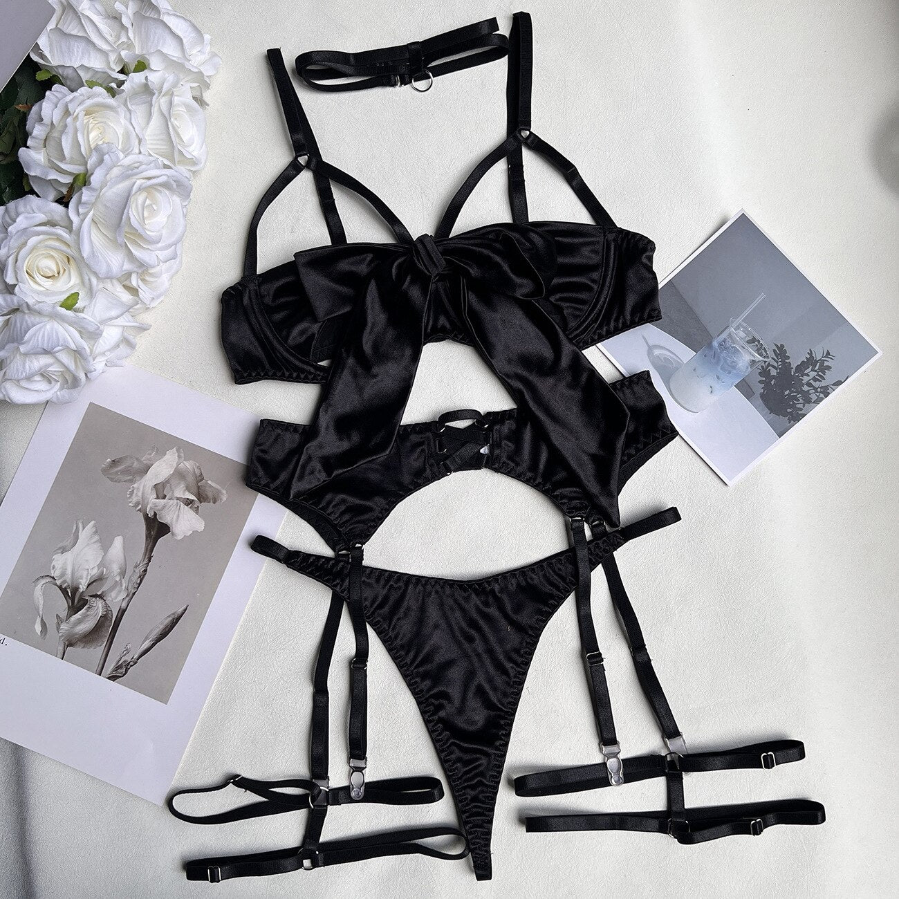 Ensemble de lingerie à nœud pour femmes avec tour de cou, soutien-gorge découpé + slip, ensemble de sous-vêtements, ensemble érotique sexy 4 pièces